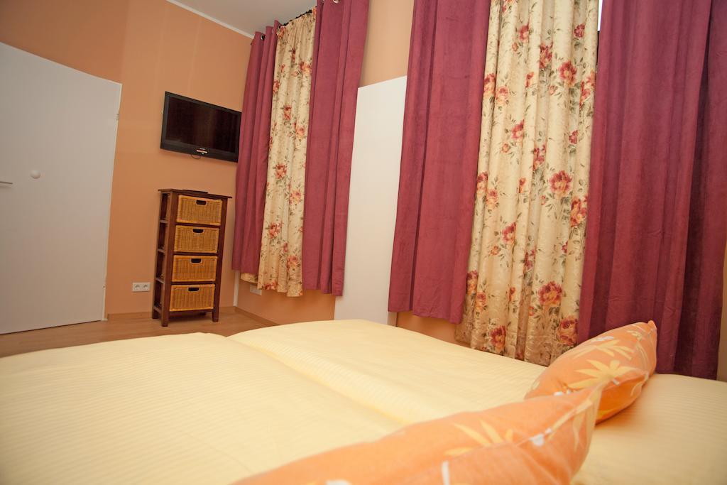 Suedbruecke Koeln Hotel Bilik gambar
