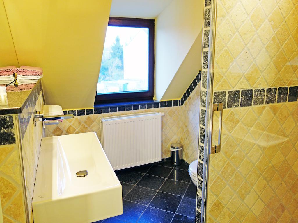 Suedbruecke Koeln Hotel Bilik gambar